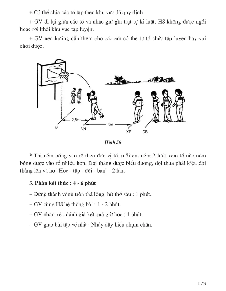 Bài 49: Phối hợp chạy, nhảy, mang, vác - Trò chơi "Chạy tiếp sức ném bóng vào rổ"